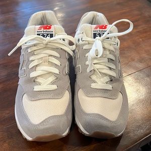 New Balance 574 *Great Like New Condition* White/Gray. Spring/Summer🌷🐰